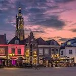 Stijlvol Ruim Studio-Appartement Nabij Historisch Centrum